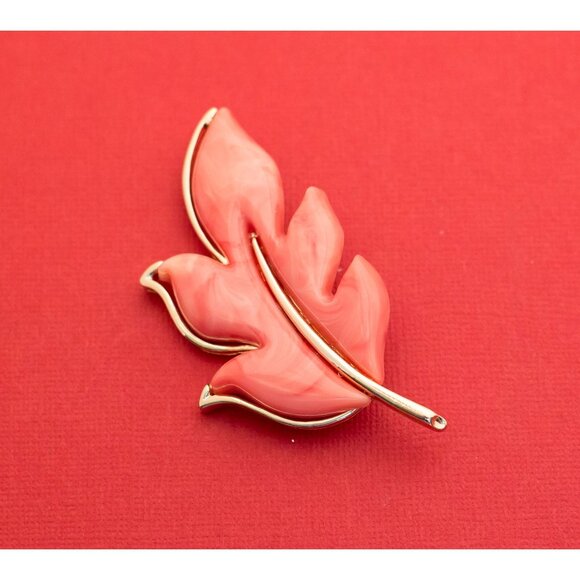 Vintage Pink Fern Brooch By Sarah Coventry F13 - Picture 2 of 3